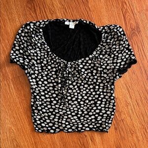 Topshop Black and White Floral Short Sleeve Top